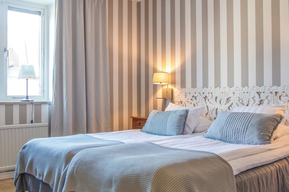 standard double or twin room | 1 bedroom, individually decorated, individually furnished, desk