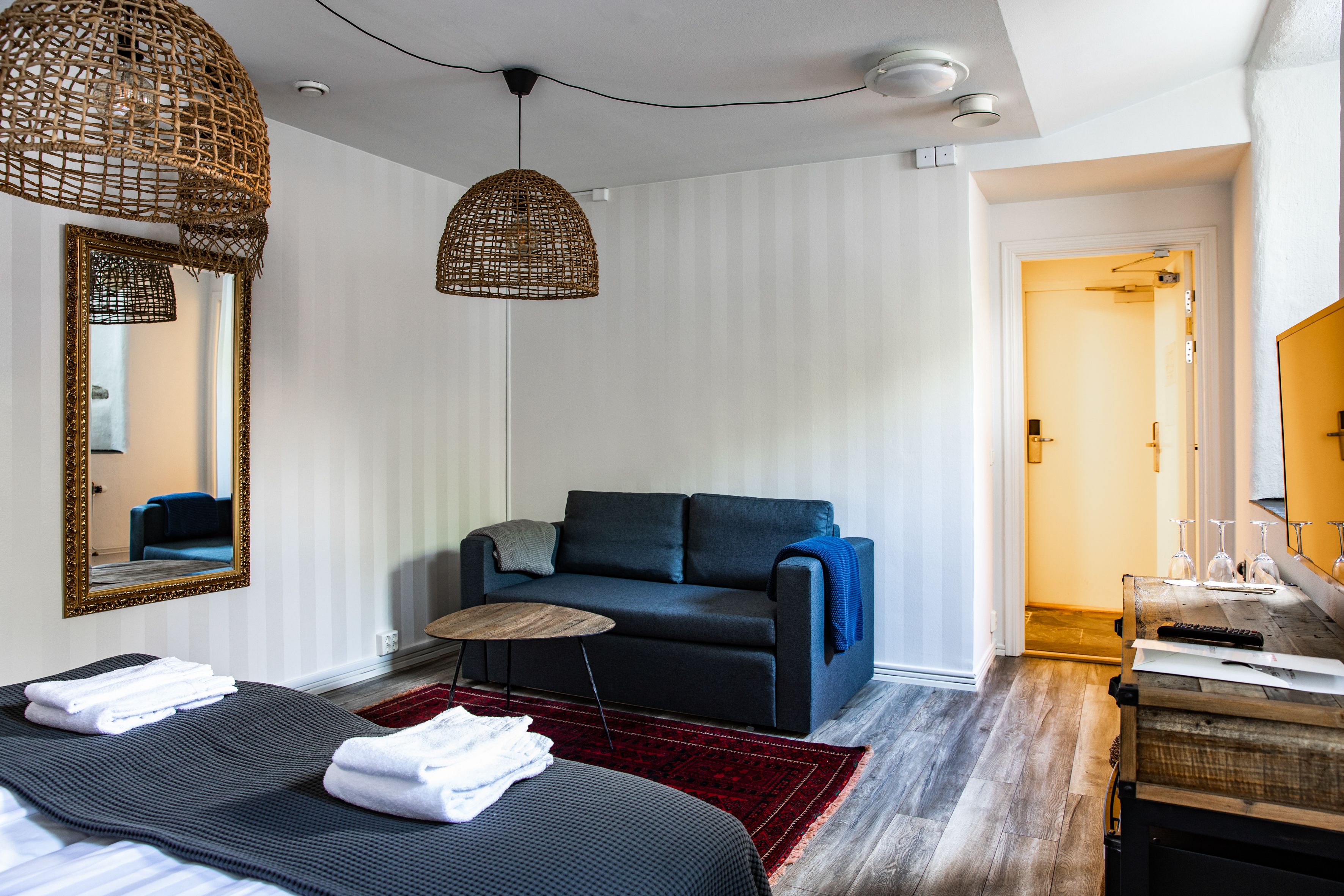 family twin room | 1 bedroom, individually decorated, individually furnished, desk