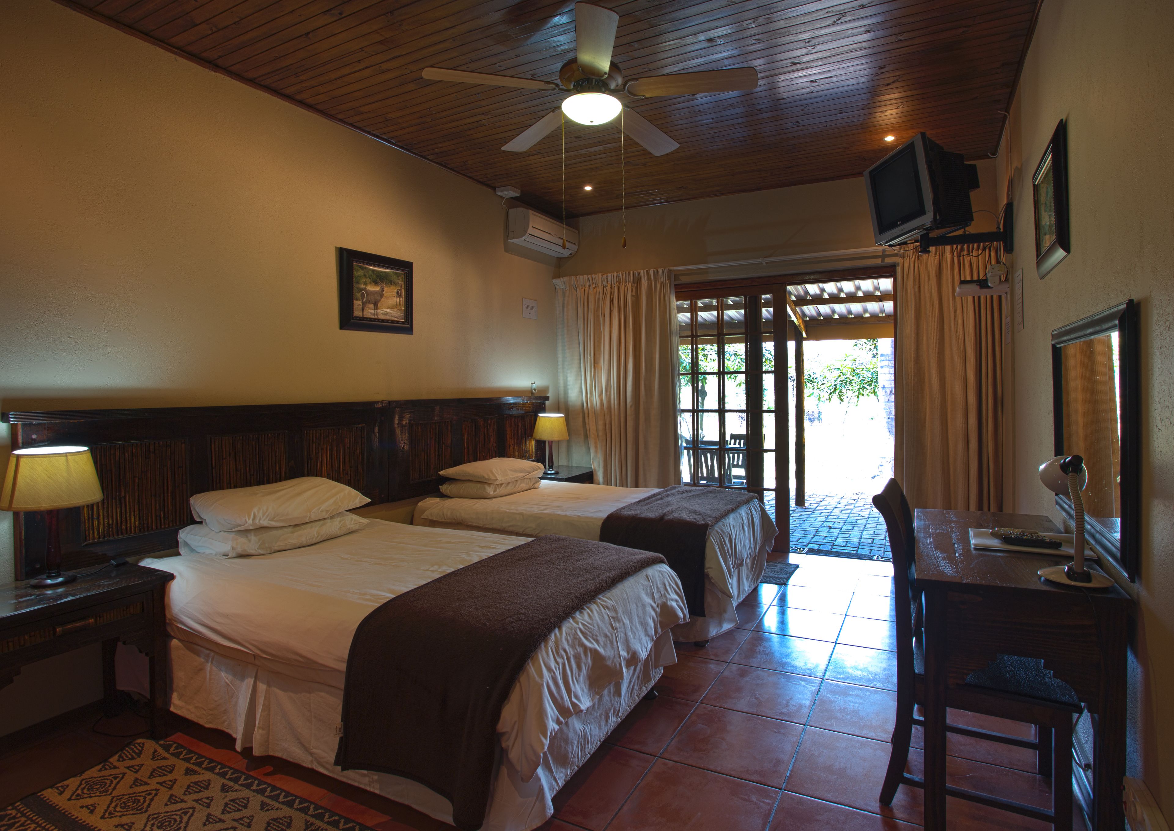 1 bedroom, in-room safe, desk, iron/ironing board