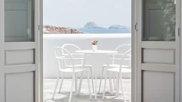 Suite, Sea View (Prestige) | In-room safe, individually decorated, individually furnished, desk