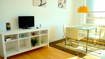 Studio | In-room dining