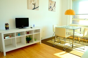 สตูดิโอ | บริการอาหารในห้องพัก