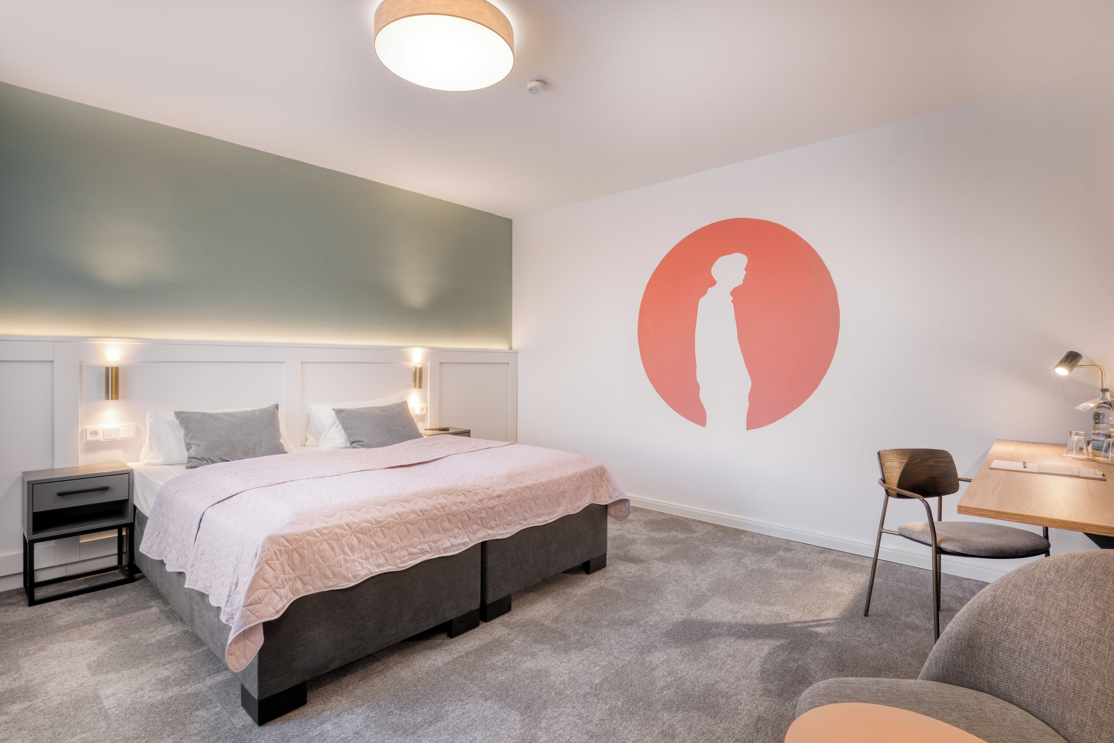 Habitación clásica doble | Ropa de cama hipoalergénica, caja fuerte, escritorio