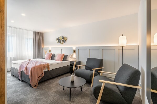 Chambre supérieure double | Literie hypoallergénique, coffre-fort, bureau