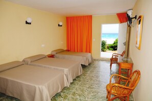 Standard Triple Room, Sea View - Hotel Playa (Mojacar)