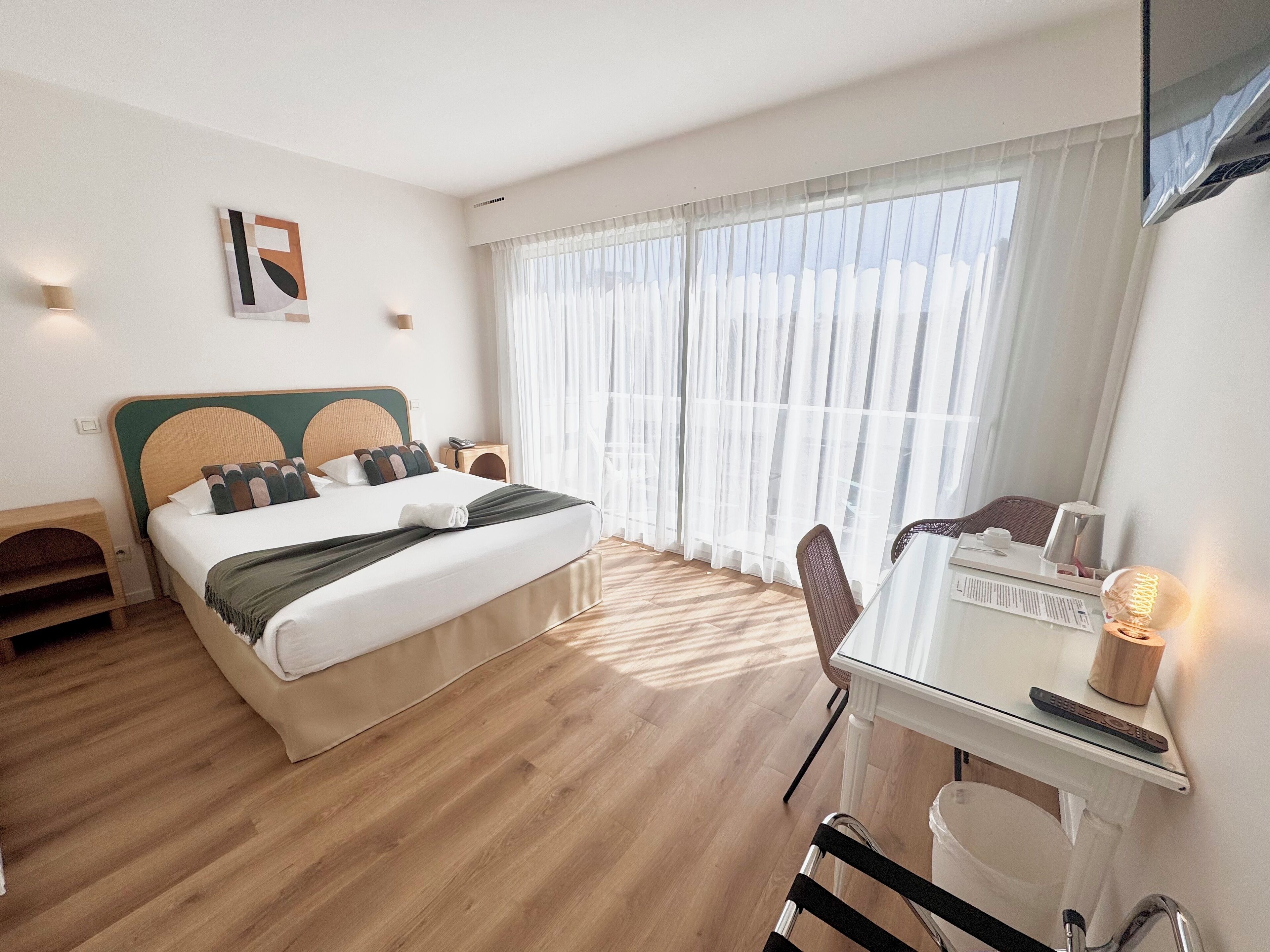 Superior Double Room, Balcony | Premium bedding, individually decorated, individually furnished, desk