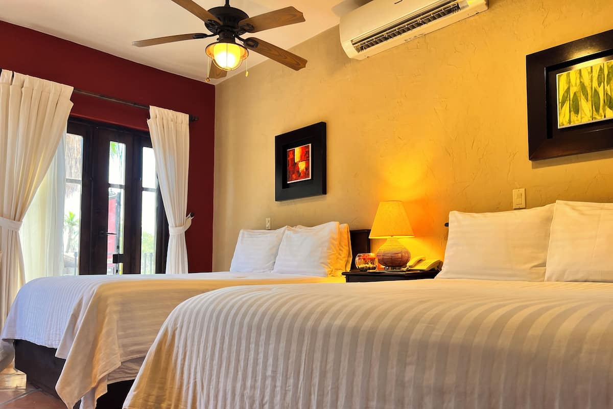 Suite 2 Queen Beds, Terrace y/o Balcony, Kitchenette, Upperfloor. | Premium bedding, down duvets, Select Comfort beds, minibar