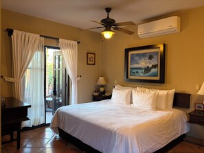 Suite King Bed, Balcony, Terrace, Kitchenette, Upperfloor