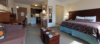 Staybridge Suites East Stroudsburg - Poconos by IHG
