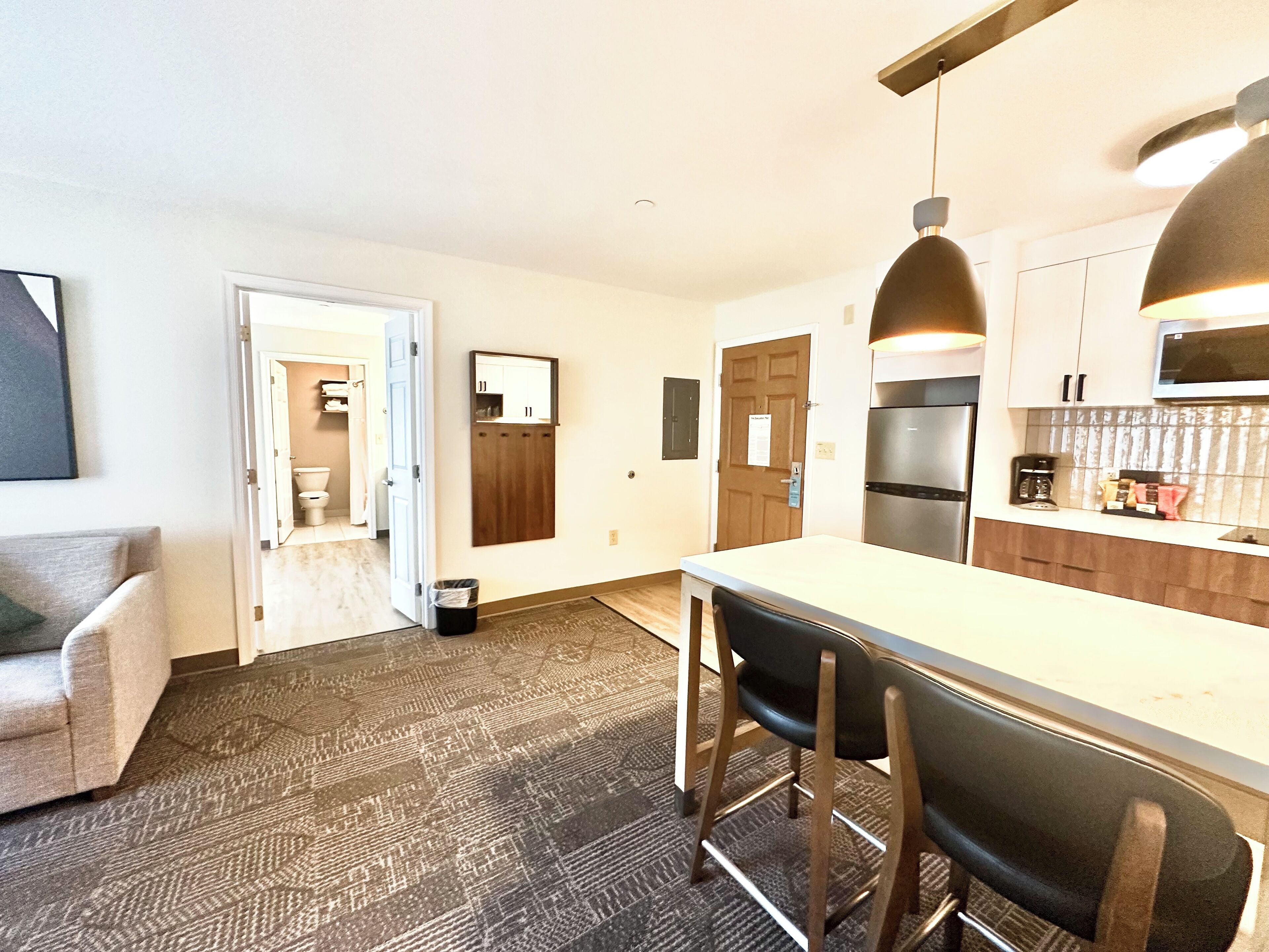 suite, 2 bedrooms, kitchen (1 king and 1 queen, frig) | 1 bedroom, in-room safe, desk, soundproofing