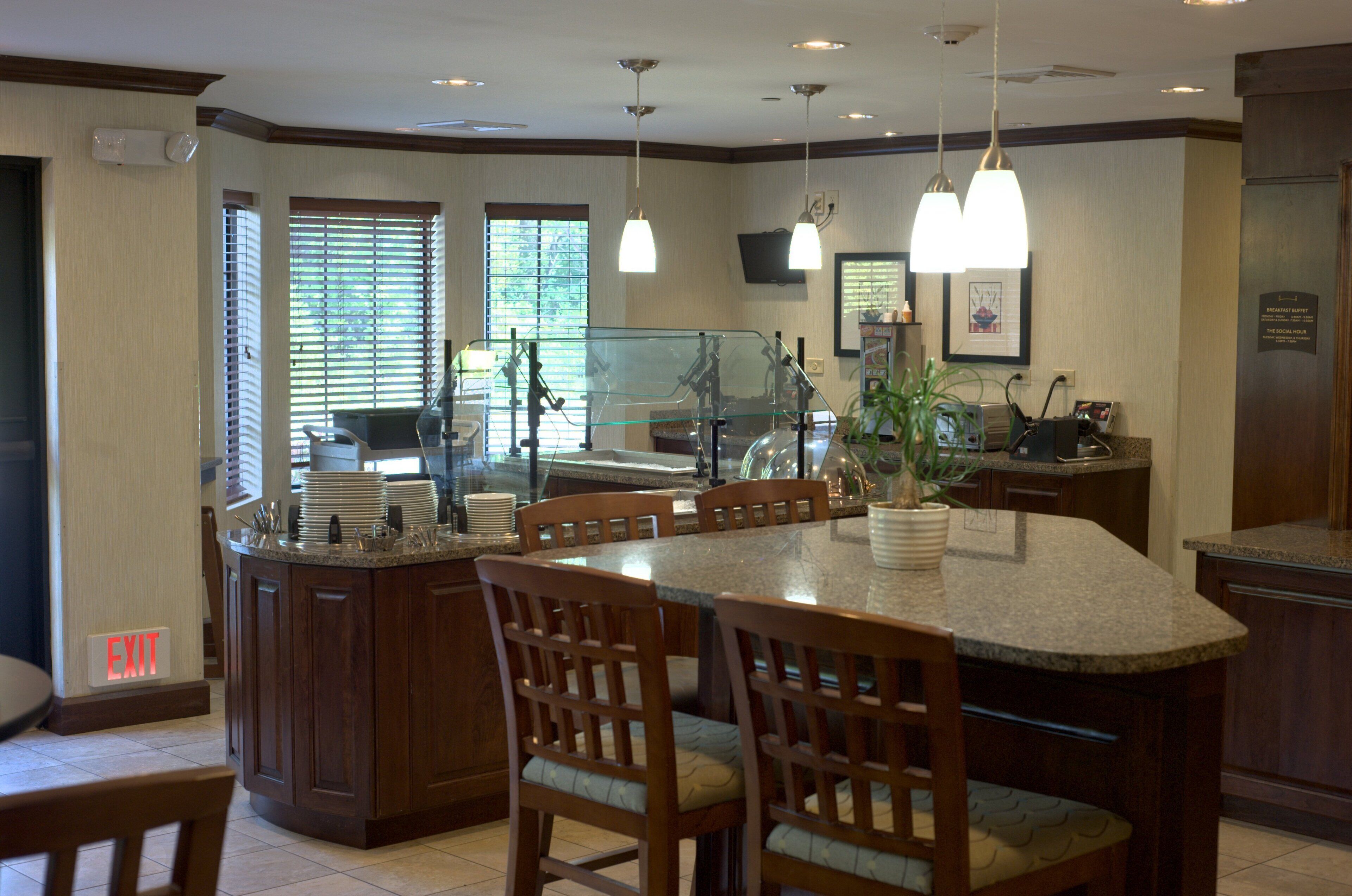 free buffet breakfast