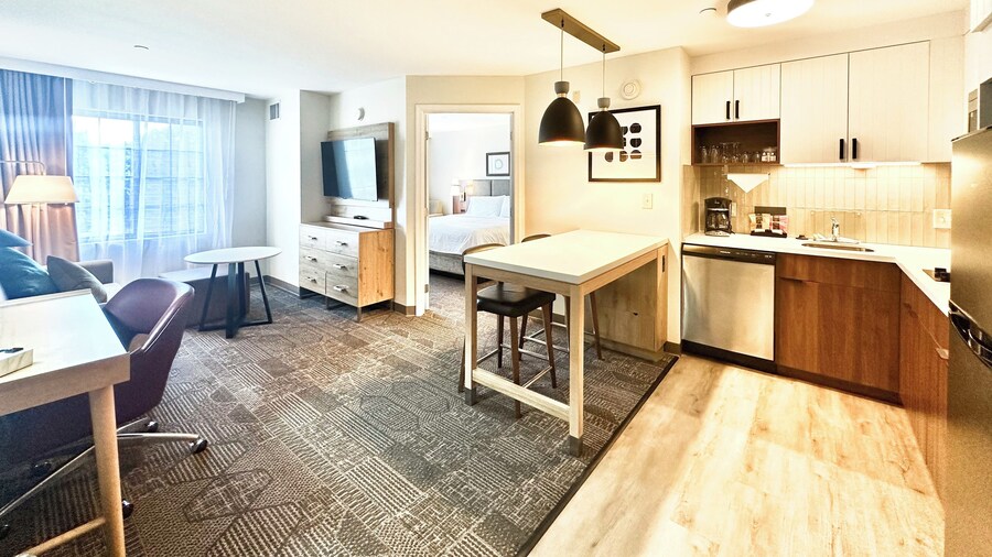 Staybridge Suites East Stroudsburg - Poconos by IHG