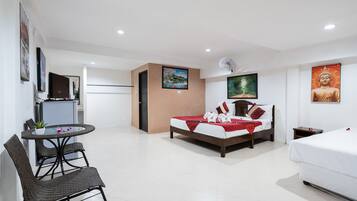 In-room safe, rollaway beds, free WiFi