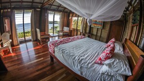 Bungalow (Honeymoon)