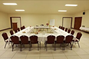 Meeting facility - Pacific Gardens Hotel (Goroka)