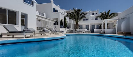Piscine extérieure