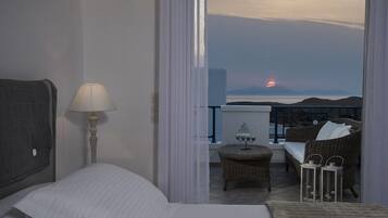 Habitación doble superior, 1 cama de matrimonio | Sábanas de algodón egipcio, ropa de cama de alta calidad, minibar