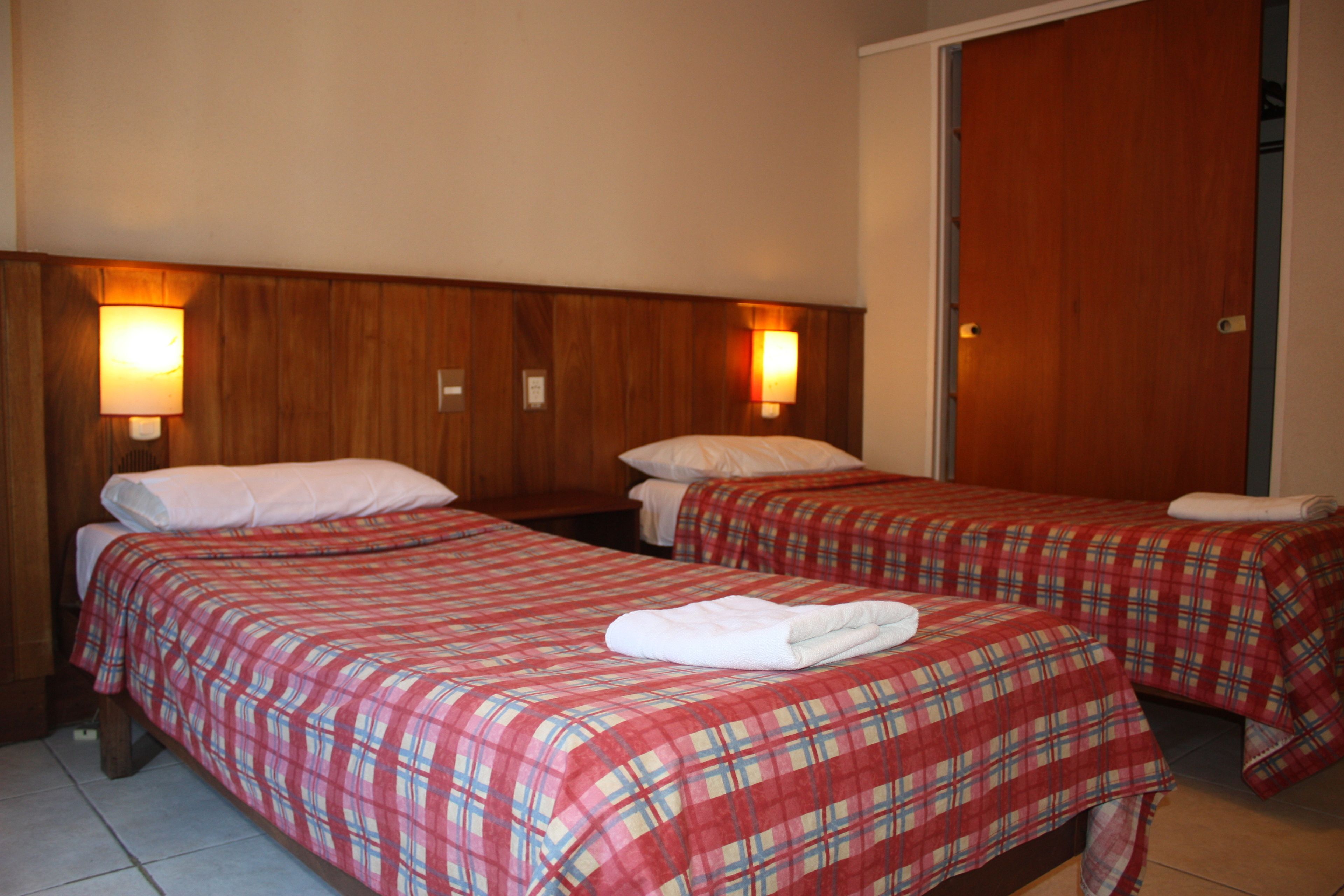 Chambre Double, 1 lit double, salle de bains privée