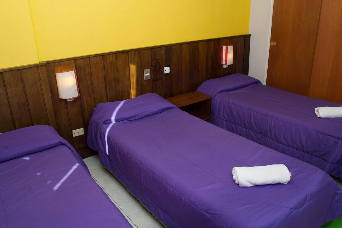 Caja de seguridad en la habitación y decoración personalizada