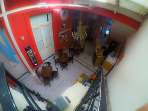Lobby sitting area - Hostel Inn Buenos Aires (Buenos Aires)