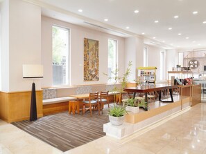 Lobby sitting area - Hotel Sunroute Taipei (Taipei)