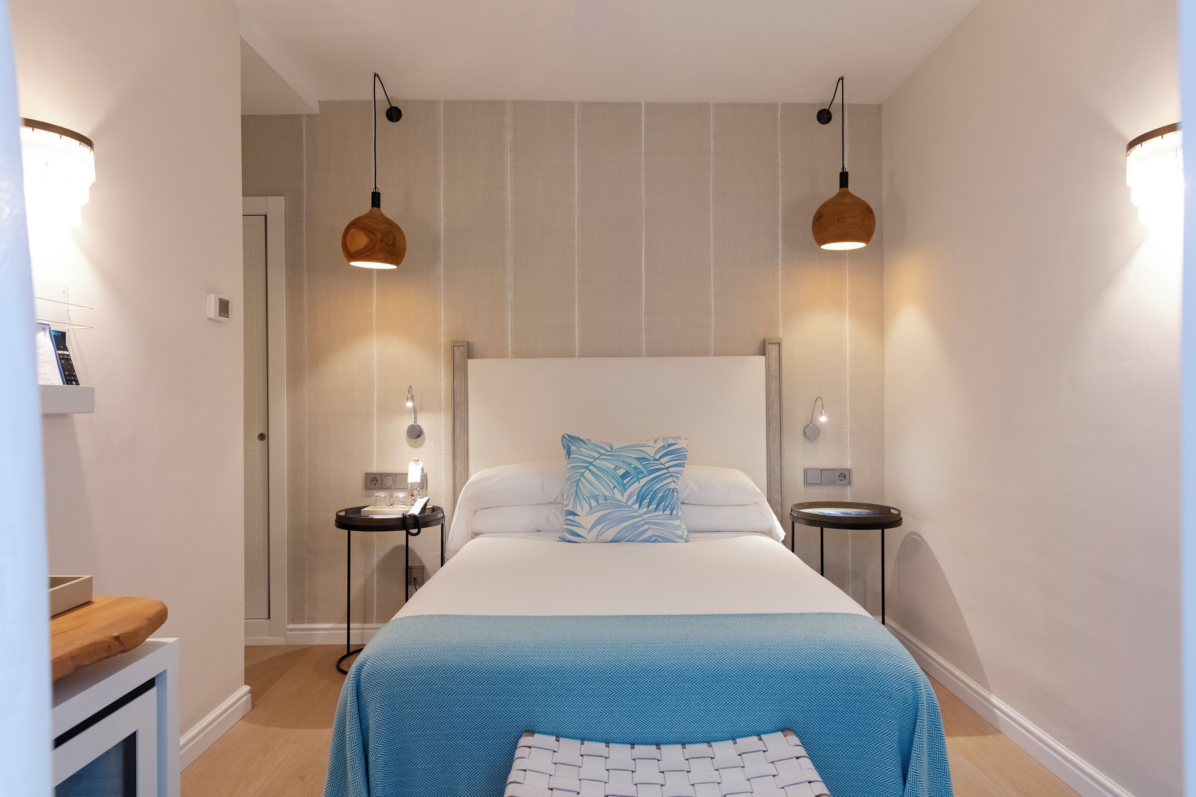 In-room safe, desk, soundproofing, iron/ironing board (on request)