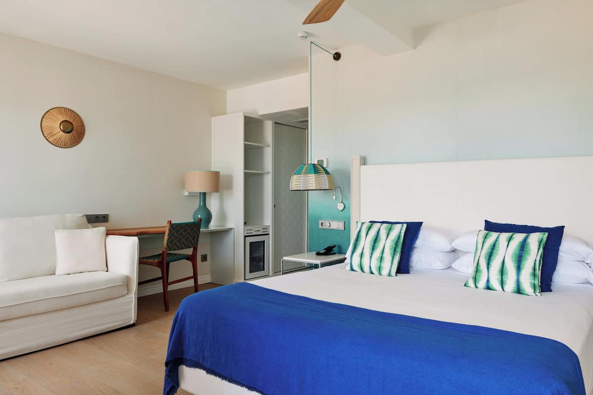 Superior Room, Terrace, Sea View | In-room safe, desk, soundproofing, iron/ironing board