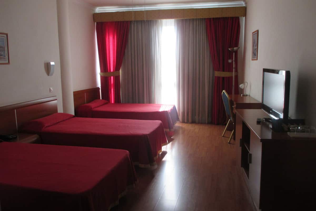 triple room | in-room safe, desk, blackout curtains, free cots/infant beds