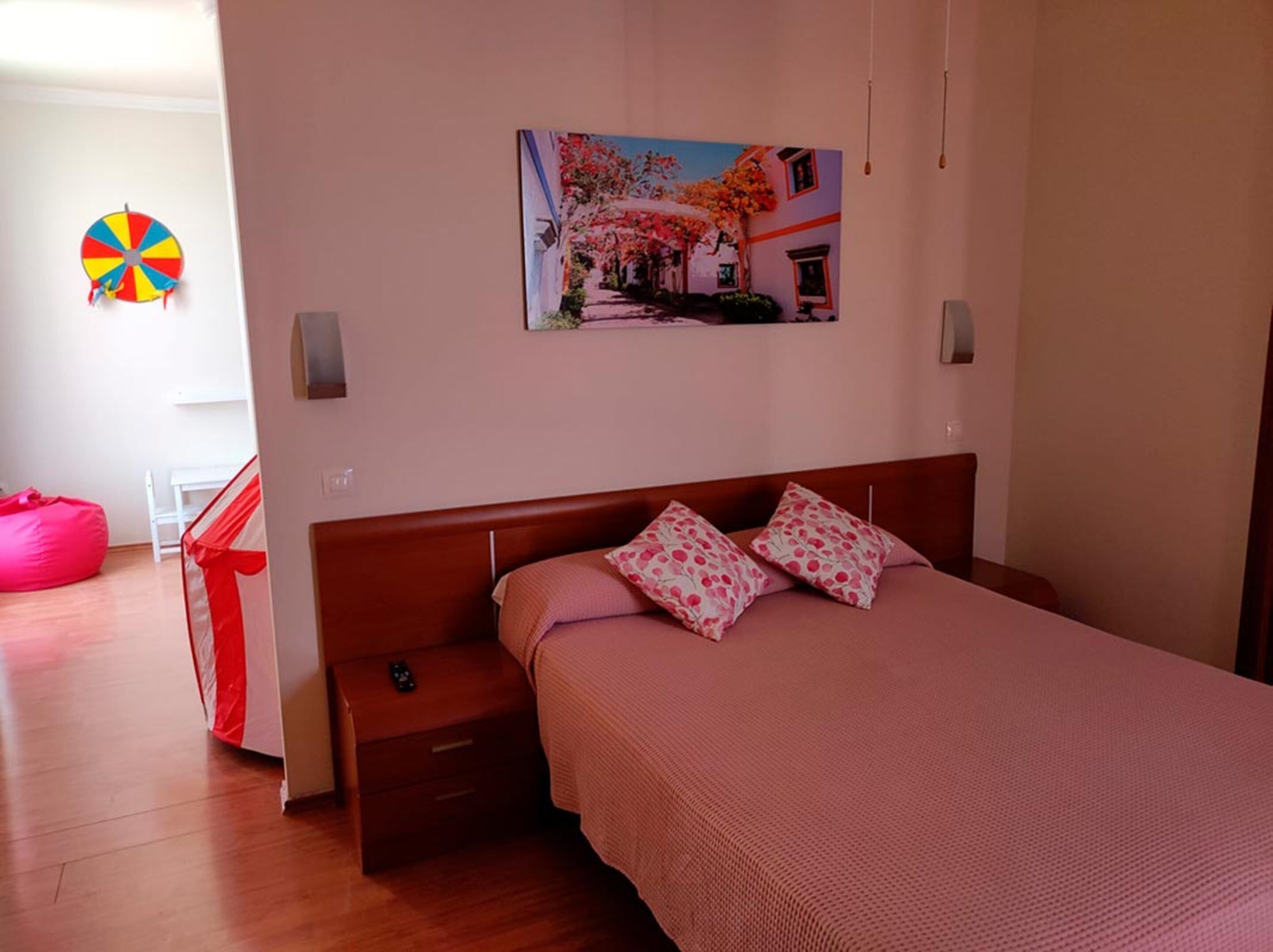 family room | in-room safe, desk, blackout curtains, free cots/infant beds