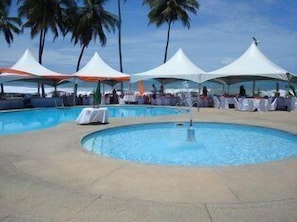 Outdoor pool, pool loungers
