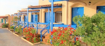 Zorbas Beach Village Hotel