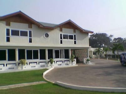 Eastoment Hotel