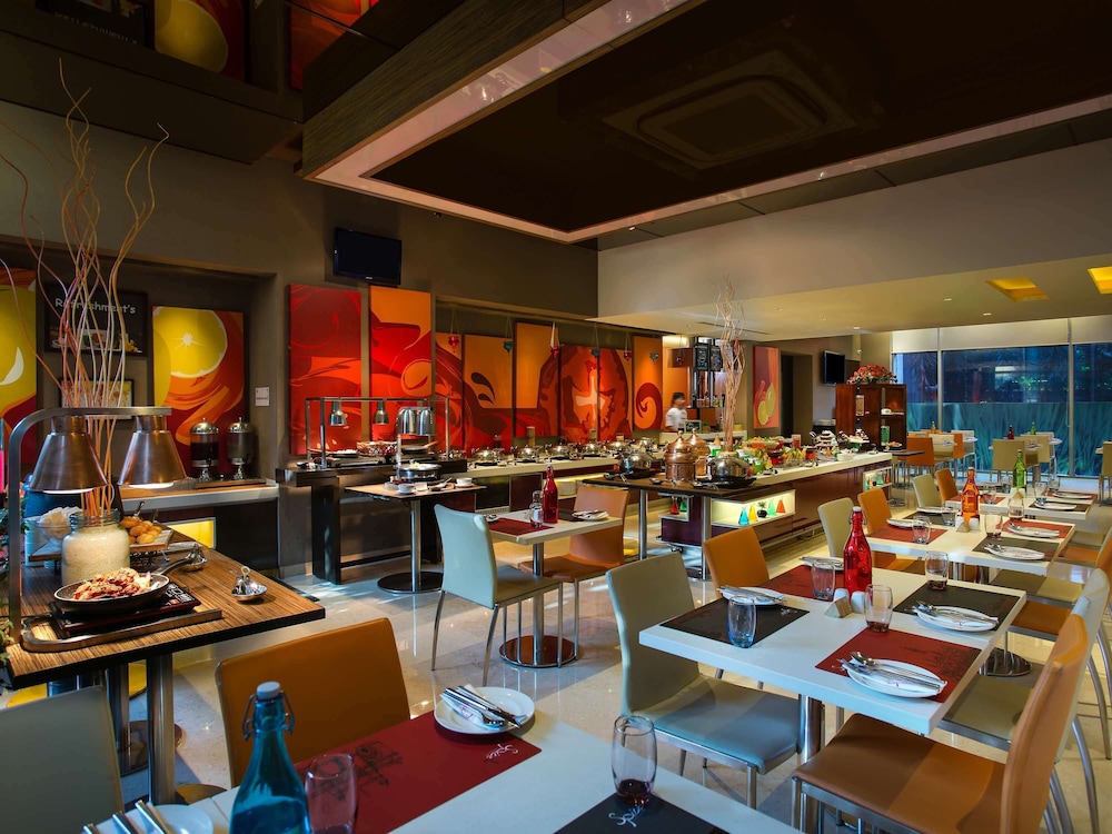 ibis Mumbai Airport by null