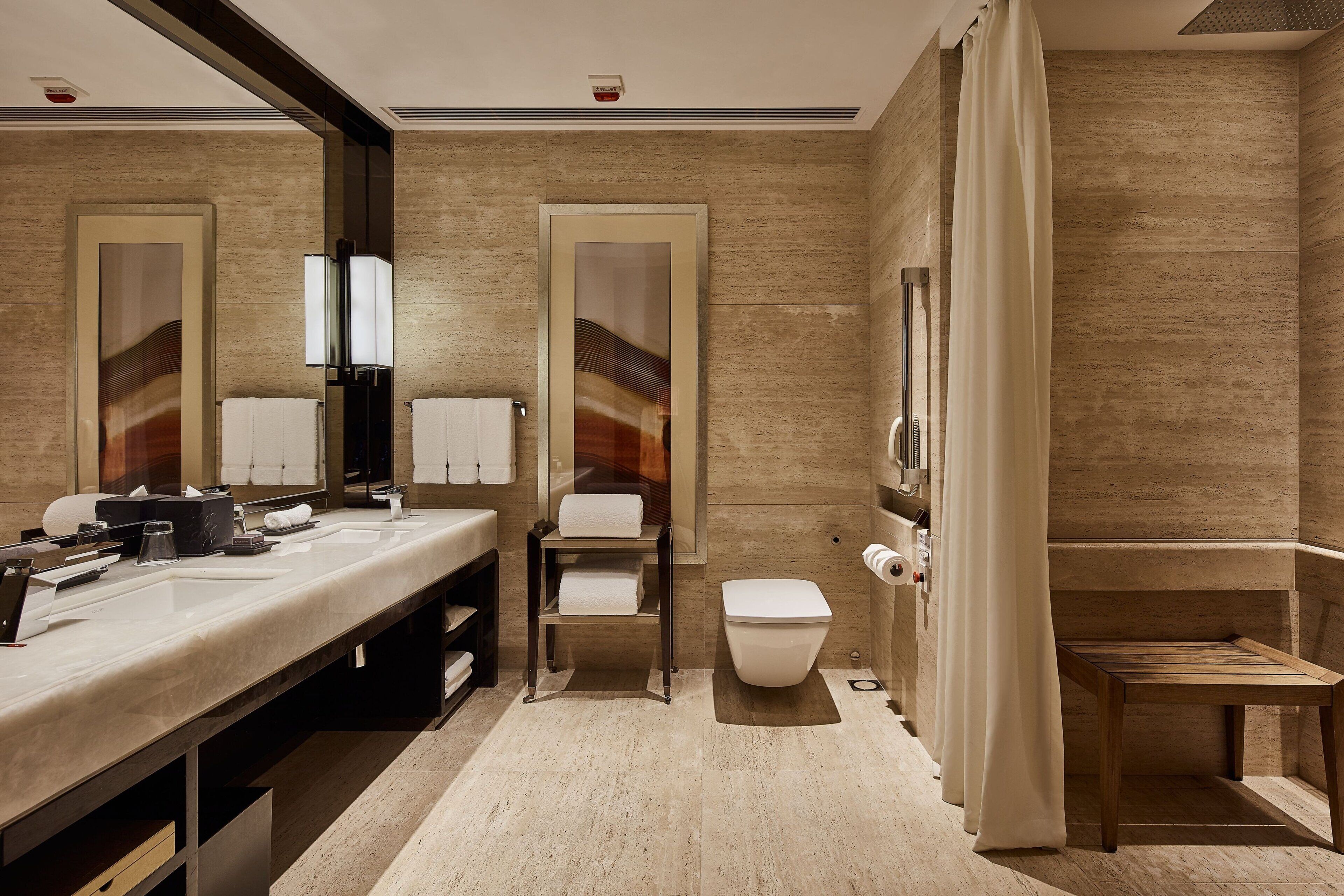 Photo - The Ritz-Carlton, Hong Kong