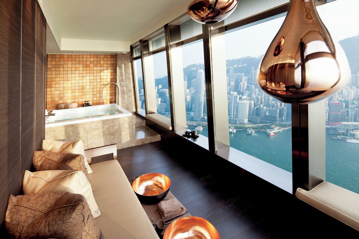 couples treatment room(s), hot tub, steam room, body treatments