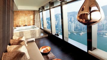 Couples treatment room(s), hot tub, steam room, body treatments