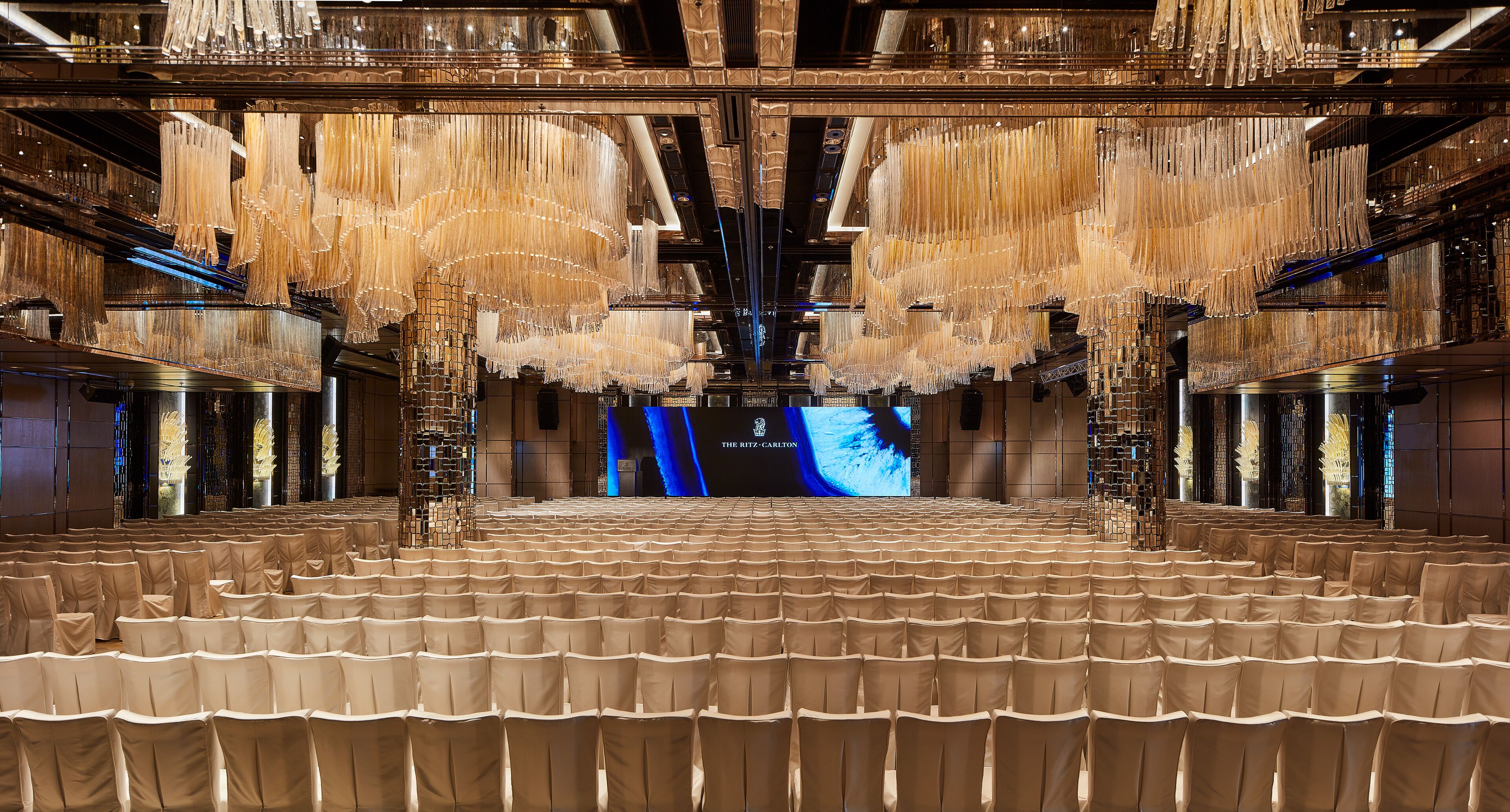 Photo - The Ritz-Carlton, Hong Kong