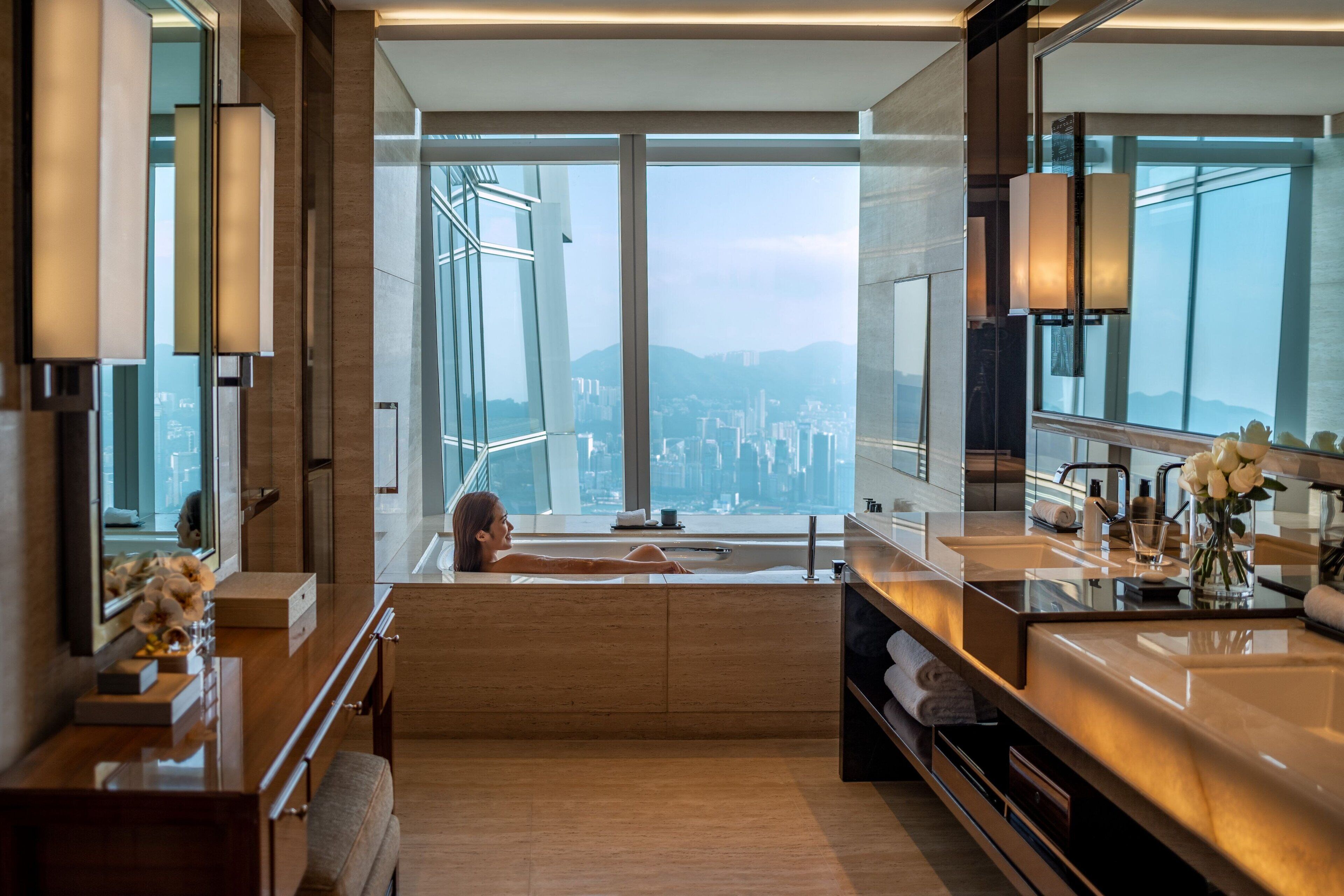 Photo - The Ritz-Carlton, Hong Kong
