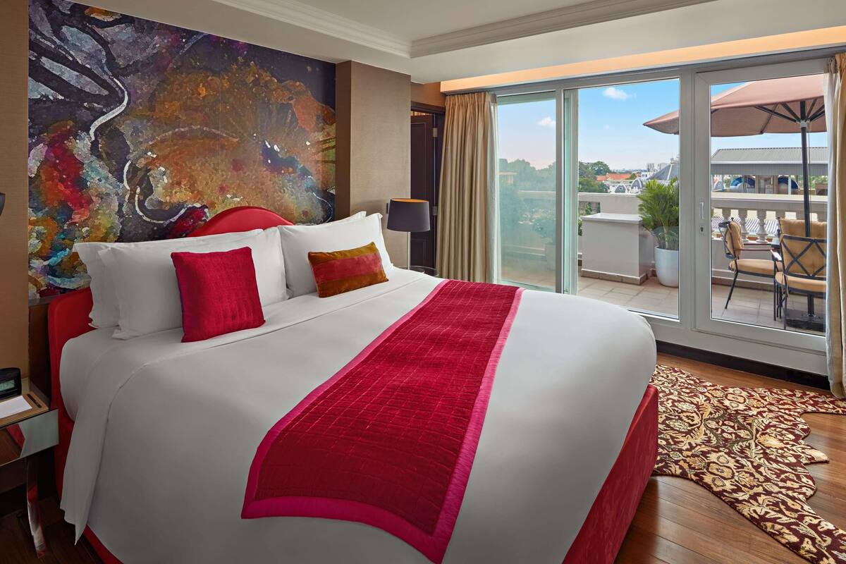 Suite – executive, 1 kingsize-seng, balkong (Opera House View) | Minibar, safe på rommet, skrivebord og blendingsgardiner