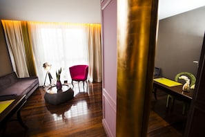 Suite, 1 King Bed | Living room | LCD TV