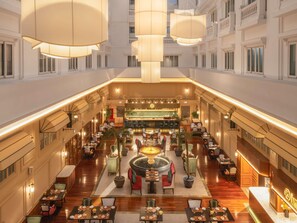 2 restaurants, breakfast, lunch, dinner served; international cuisine  - Hotel de l'Opera Hanoi - Mgallery (Hanoi)