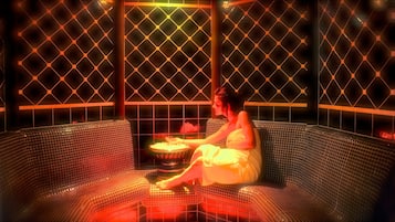 Bilik rawatan pasangan, sauna, tab panas, mandi tangas / hammam