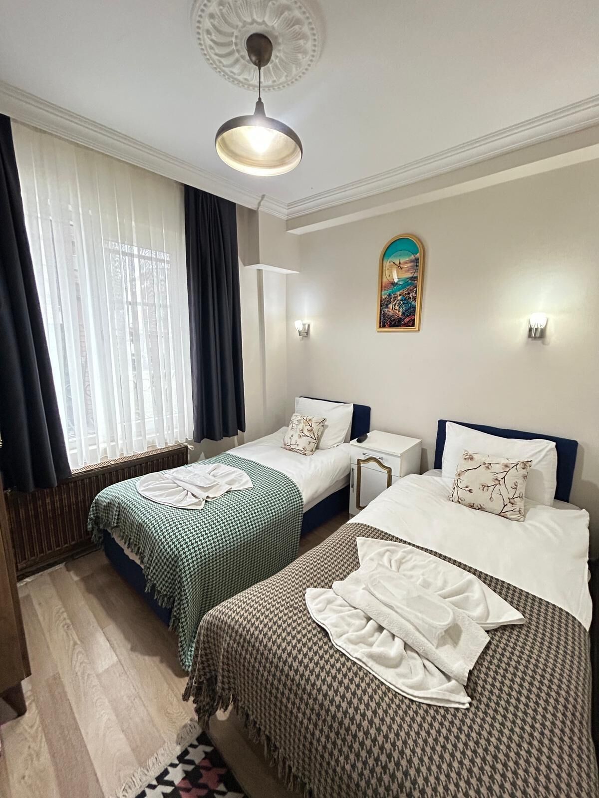 Standard Twin Room | Premium bedding, minibar, individually decorated, laptop workspace