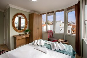 Deluxe Double Room | Egyptian cotton sheets, premium bedding, pillowtop beds, minibar - Sofia Corner Hotel (Istanbul)