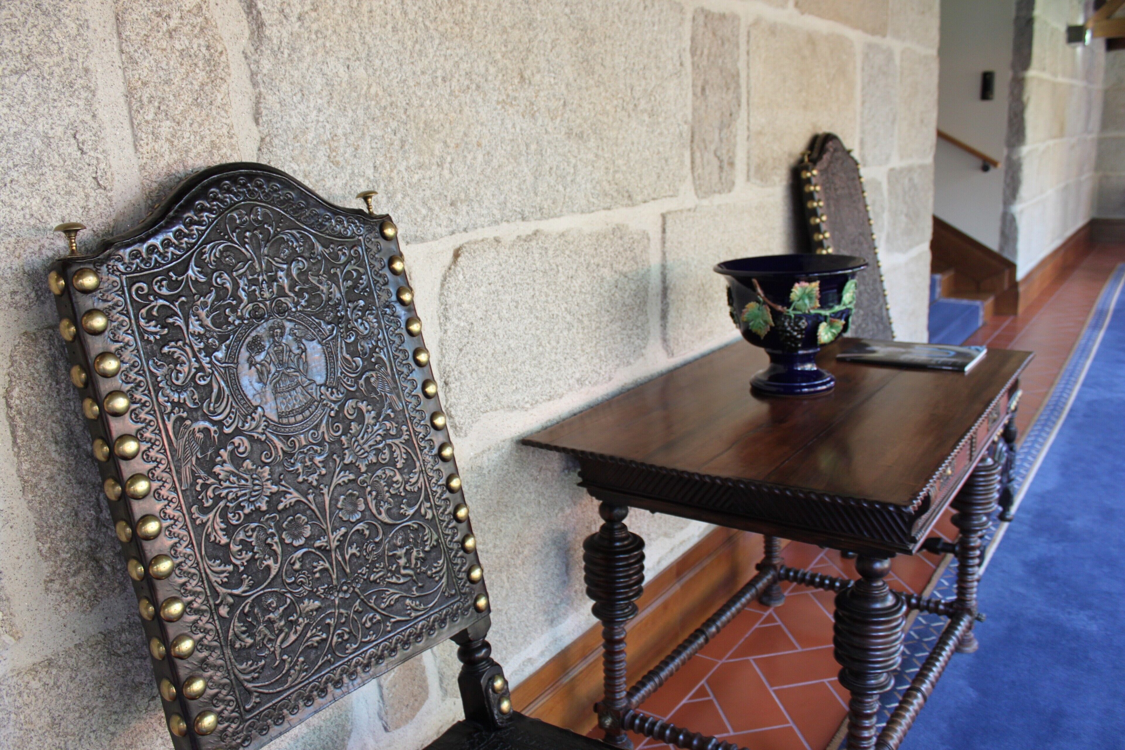 32-inch led tv with digital channels, tv