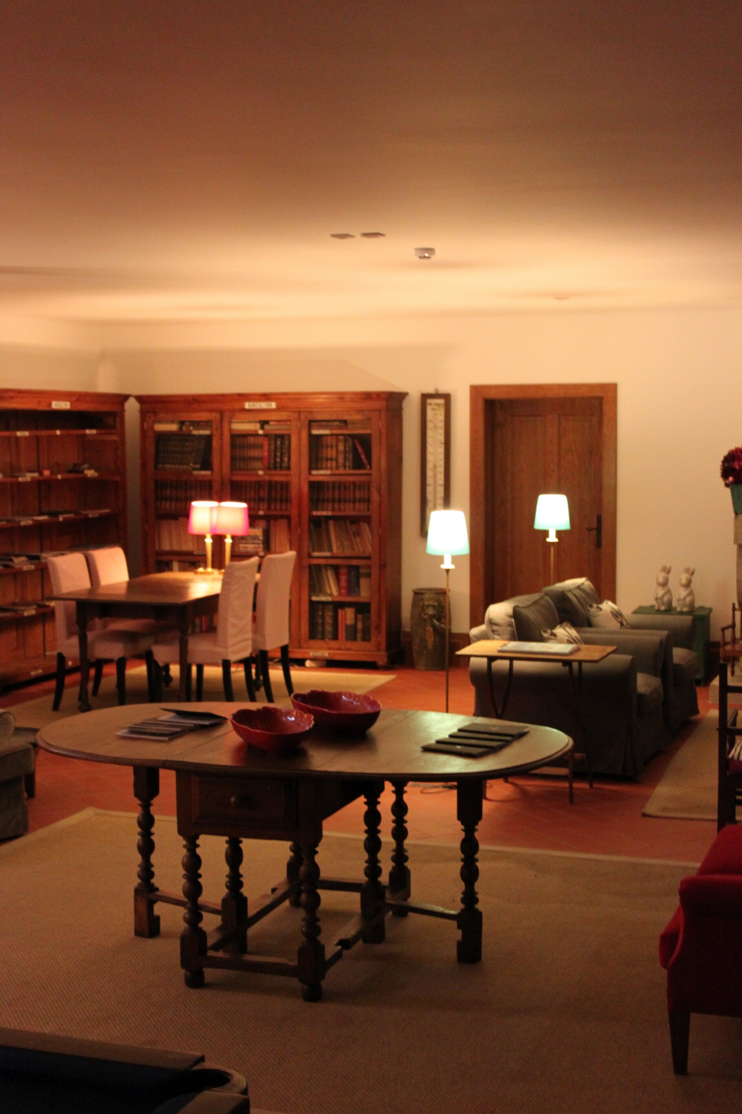 32-inch led tv with digital channels, tv