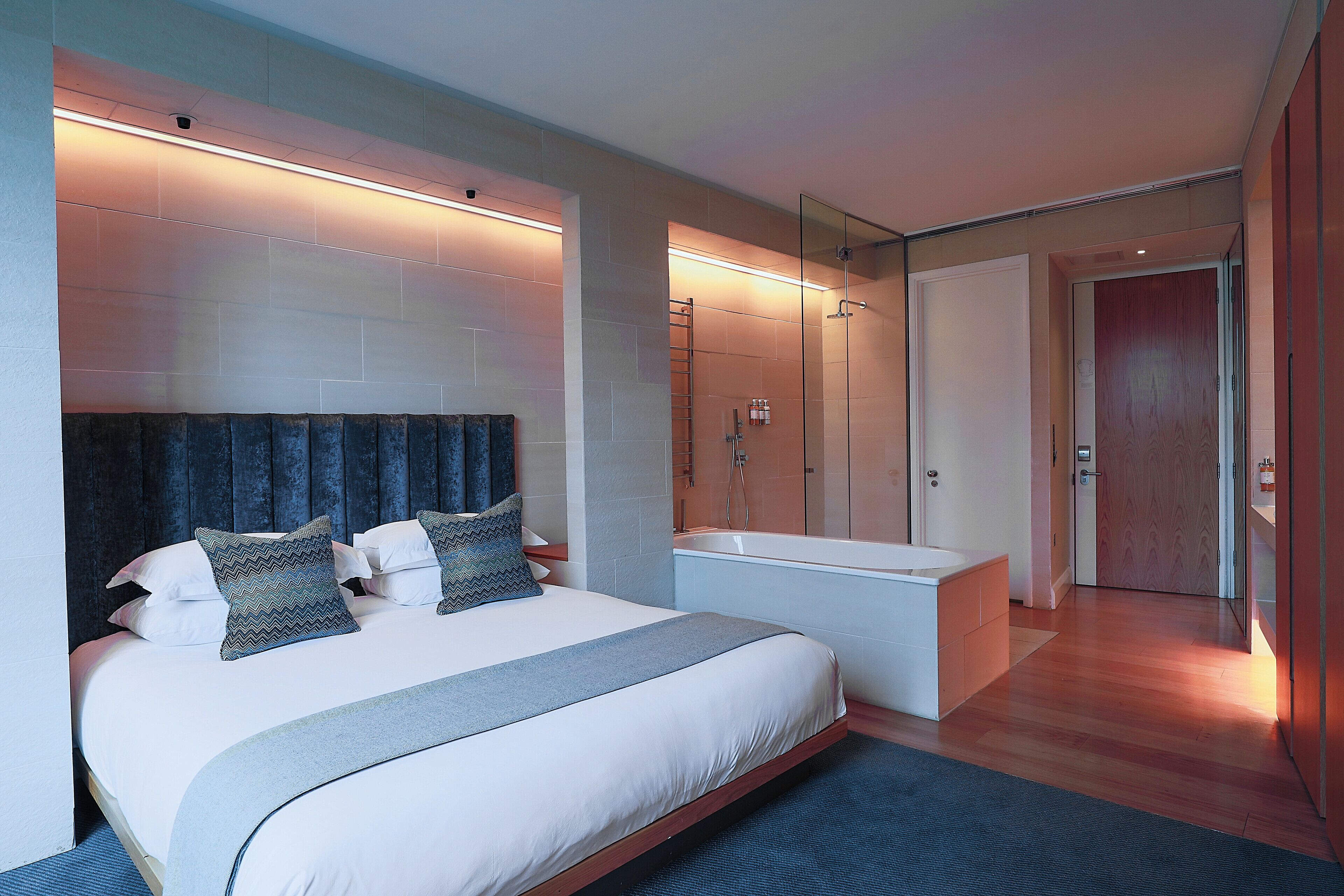 エグゼクティブ ダブルルーム | エジプト綿のシーツ、セーフティボックス (室内)、デスク、遮光カーテン