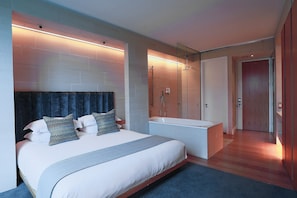 Draps en coton égyptien, coffres-forts dans les chambres, bureau