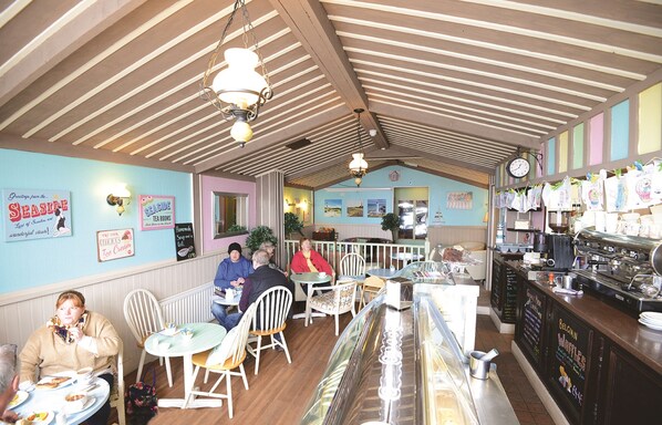 Cafe