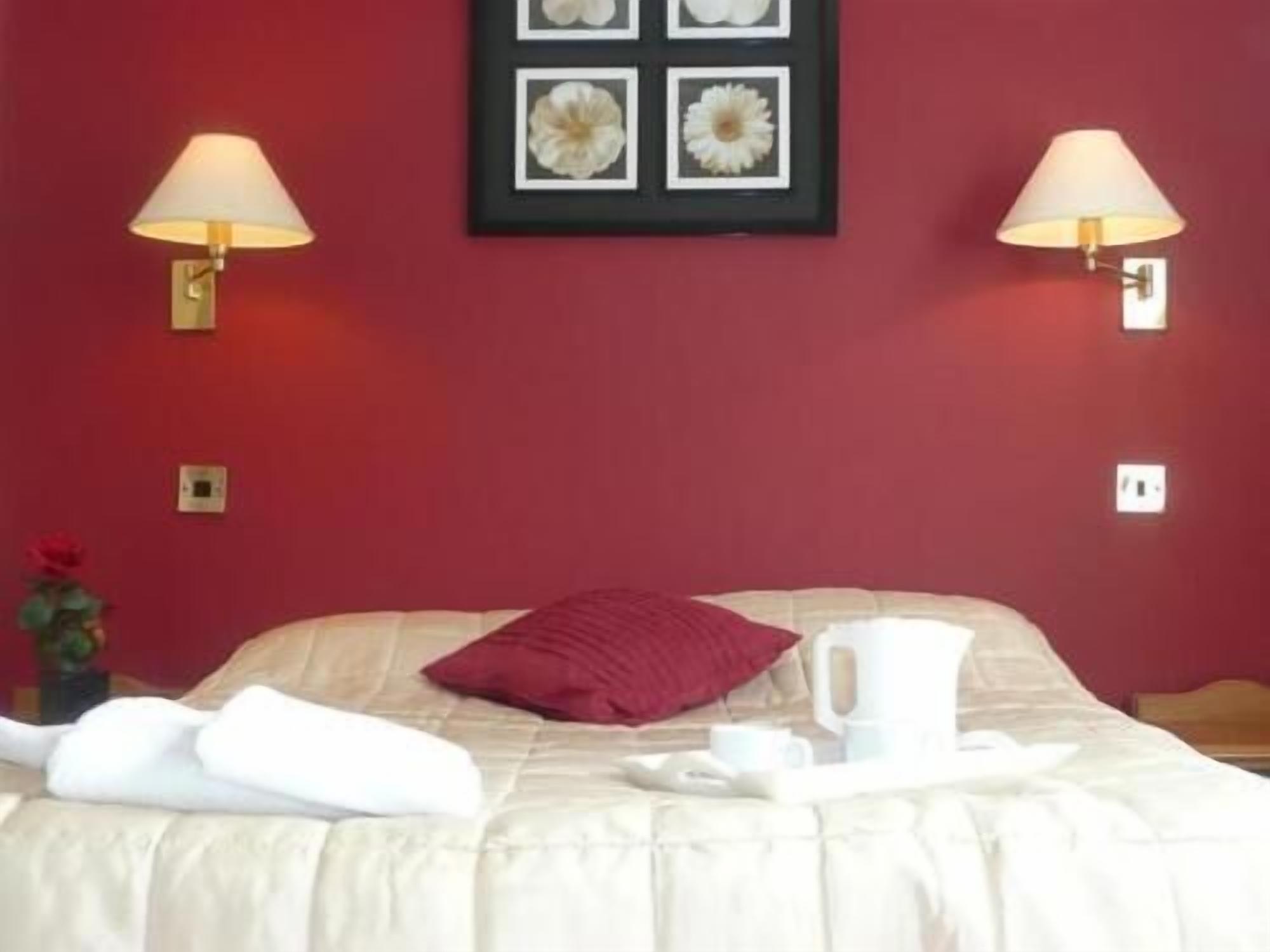 Premium bedding, individually decorated, individually furnished, desk